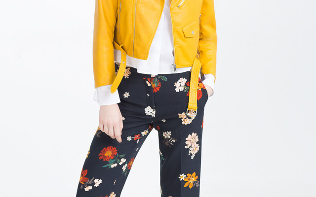La nueva tendencia viral de la temporada: la chaqueta amarilla de Zara