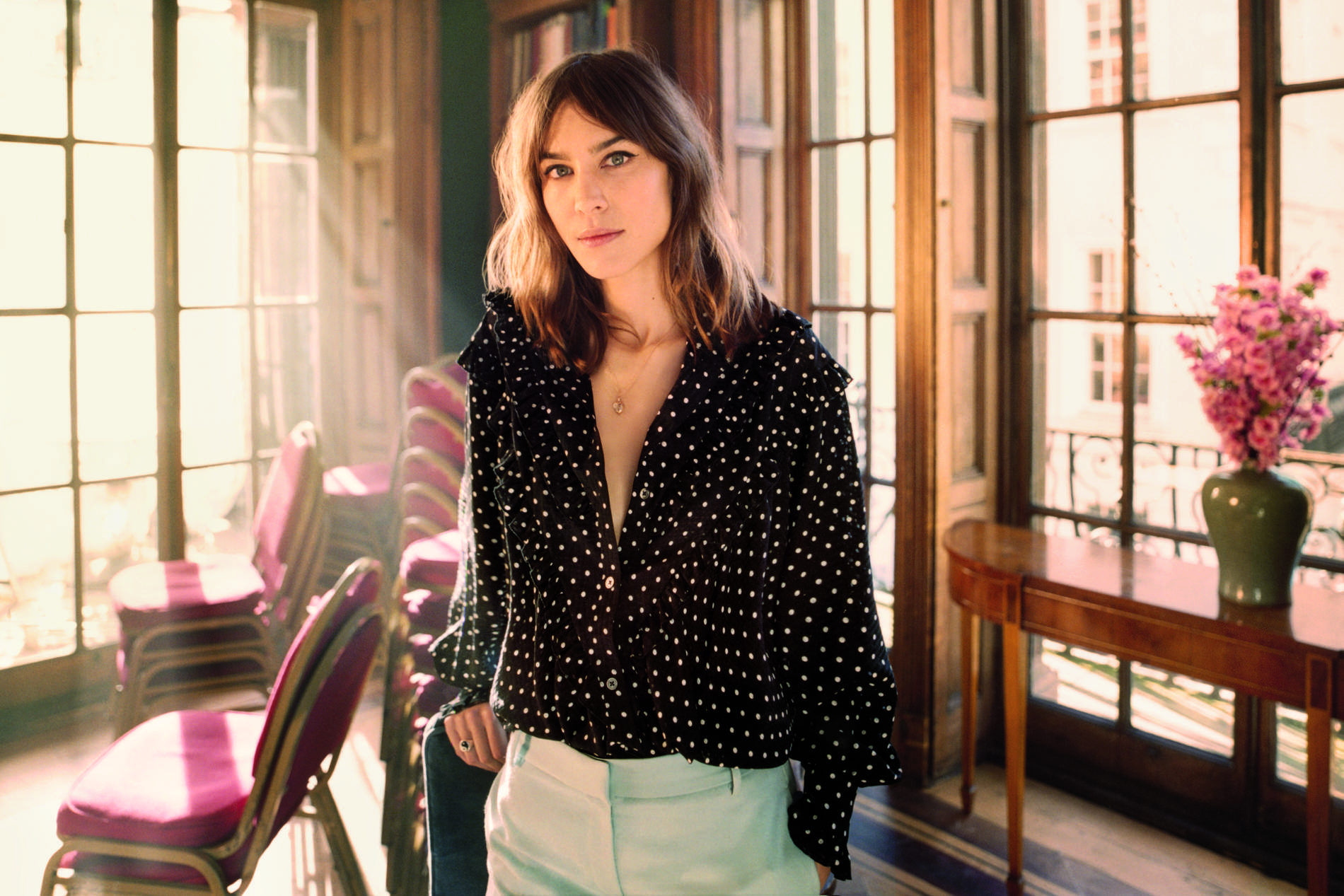 Los zapatos de Alexa Chung que son una oda a los 90s | Blog de moda