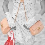 Usa dos bolsos a la vez: la nueva propuesta de Chanel para que no te falte espacio